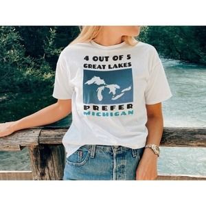 Great Lakes Prefer Michigan Midwest Pride Travel Nature Lover T-Shirt